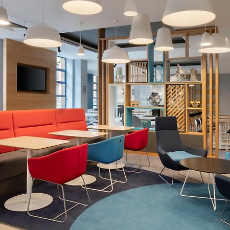 Holiday Inn Express Belfast City By Ihg Екстер'єр фото