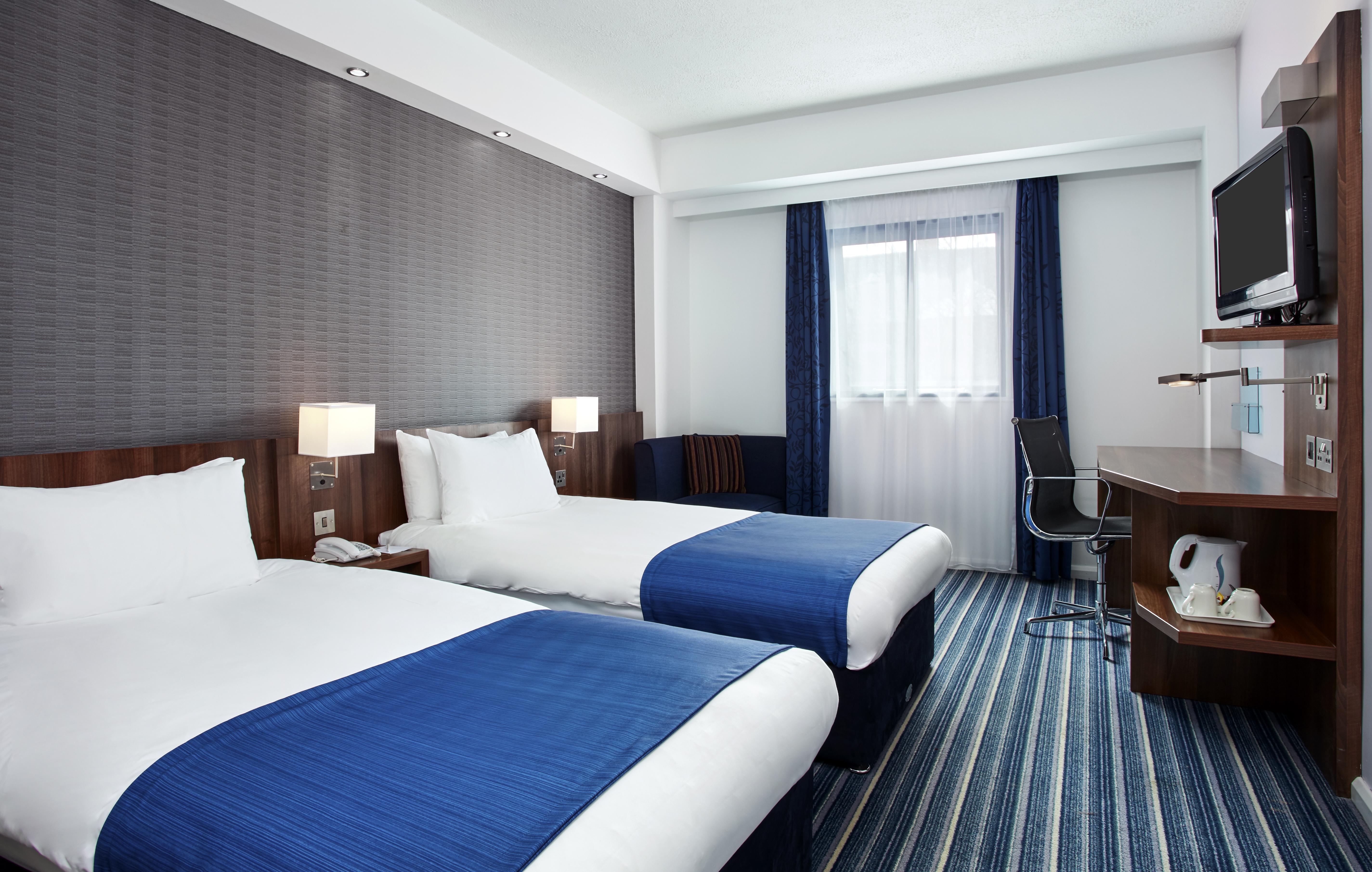 Holiday Inn Express Belfast City By Ihg Екстер'єр фото