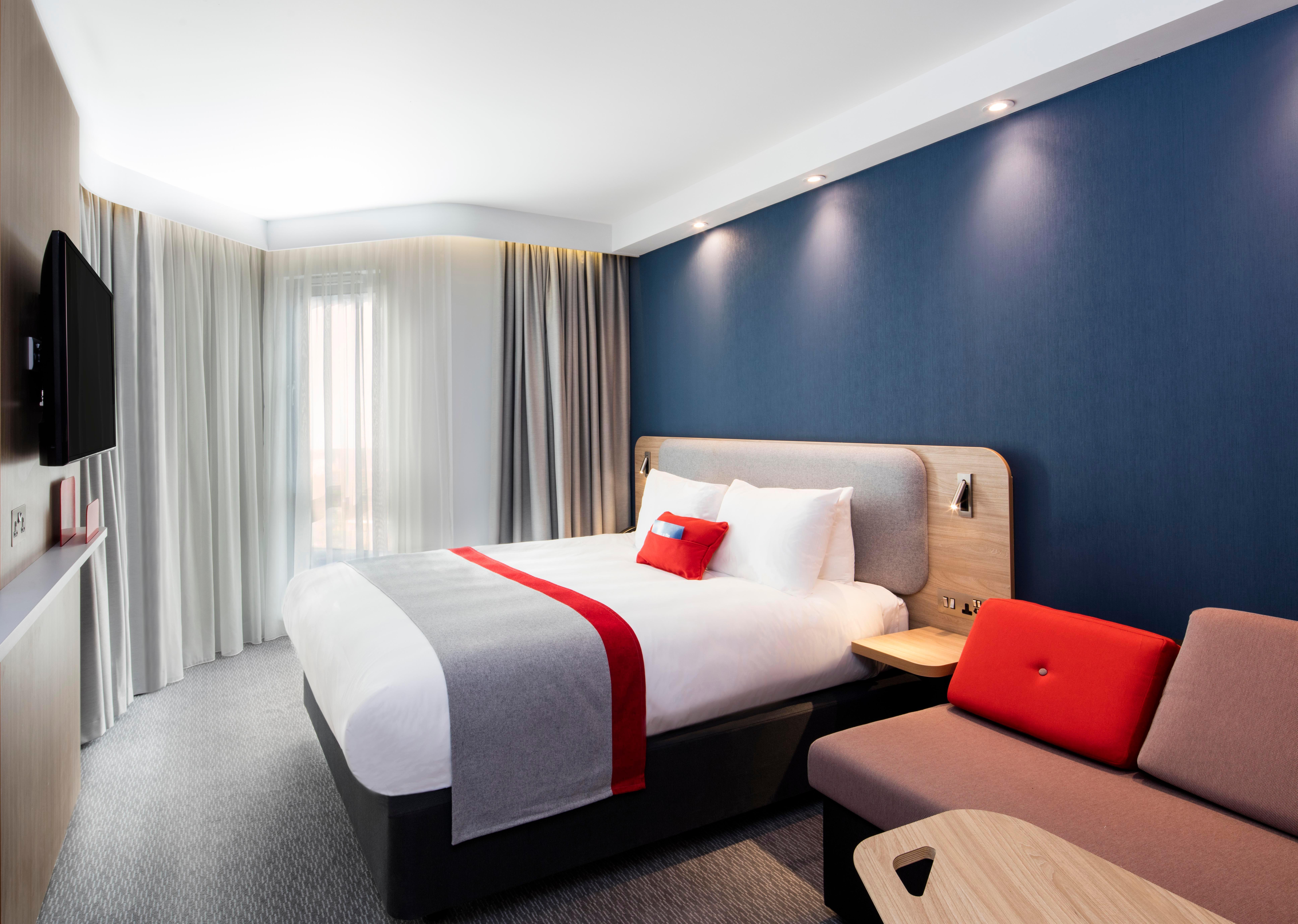 Holiday Inn Express Belfast City By Ihg Екстер'єр фото