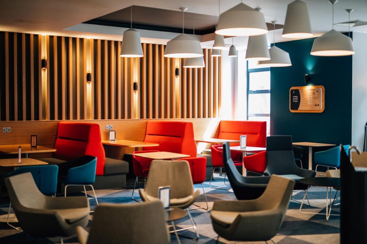 Holiday Inn Express Belfast City By Ihg Екстер'єр фото