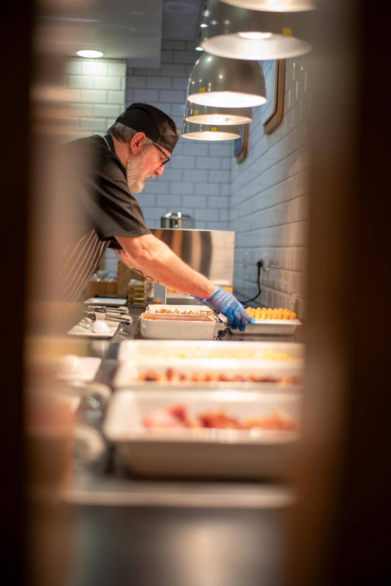 Holiday Inn Express Belfast City By Ihg Екстер'єр фото